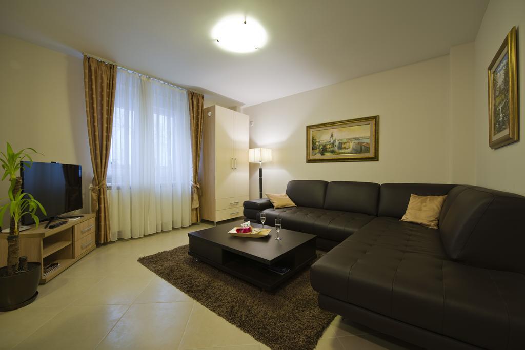 Apartments Jevtic Belgrad Cameră foto